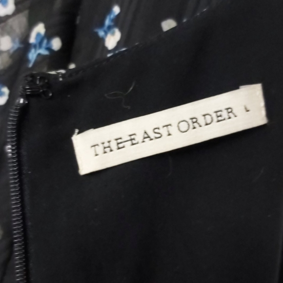 🌼Beautiful Black Floral Mini Dress🌼 - Picture 6 of 6